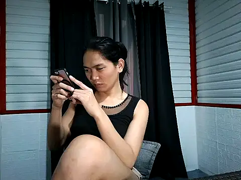 xwildflowerx online show from February 7, 7:14 am