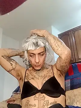 00Travsharongomez online show from November 4, 1:05 am