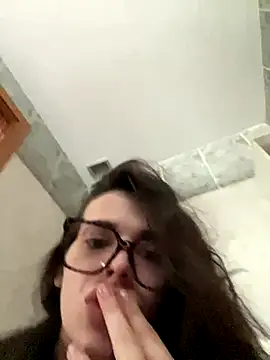 zowi101 online show from December 14, 9:37 am