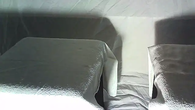 hotwoman25 online show from April 23, 11:07 pm