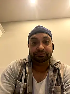 juicythickclit69 online show from November 29, 3:52 am