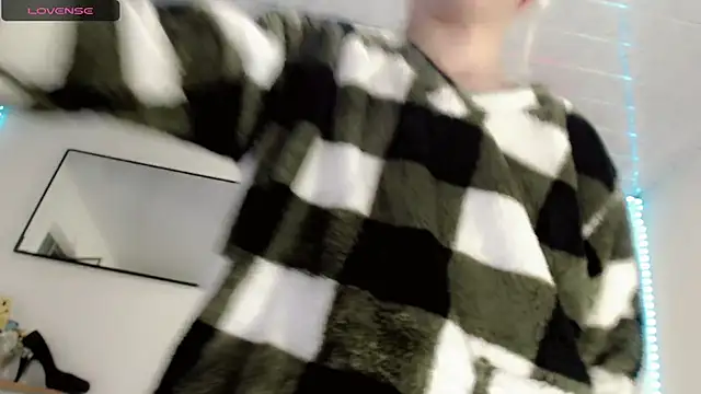 Karla hot777 online show from April 22, 12:45 pm