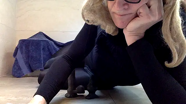 AsiaSlavePantyhosed online show from January 19, 2:04 pm