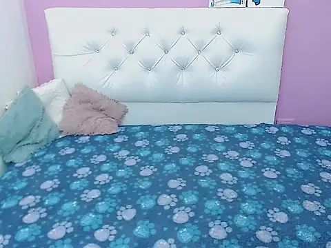 xwetdreamsx online show from February 20, 7:49 pm