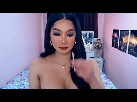 UrScreenGoddess online show from February 6, 12:27 am