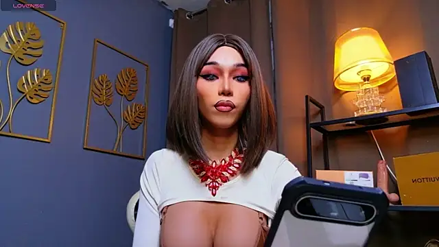 CelinaWintour online show from March 29, 7:25 pm