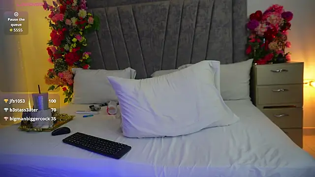 xkassandraxx online show from February 24, 6:39 am