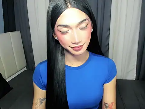 FyangFoxx online show from April 15, 7:58 pm