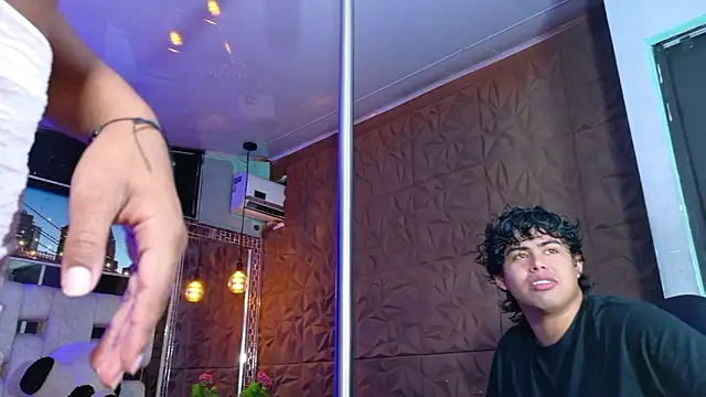 KimberlyAndOstinn online show from January 11, 1:51 pm