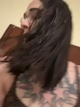 KylaRaven online show from March 21, 3:19 am