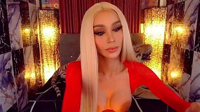 SeductiveSamanthaTS online show from March 21, 6:56 pm