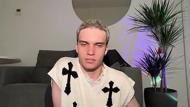 twl8vibe online show from February 20, 4:42 pm