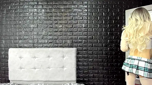 Calopezreal  online show from February 16, 1:09 pm