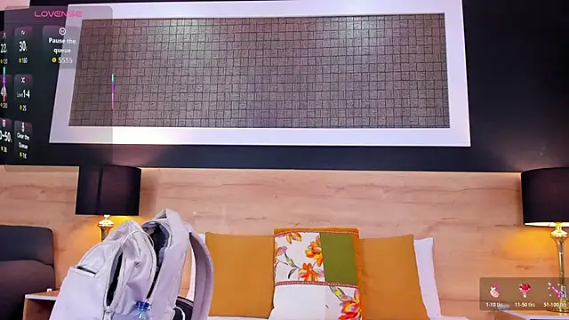 Chloee  Adams online show from April 10, 8:03 pm