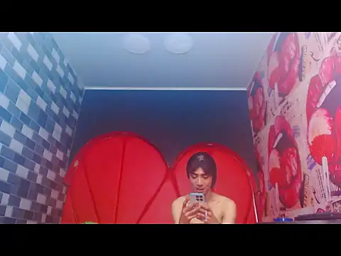 charlottxjuless online show from February 28, 2:57 pm