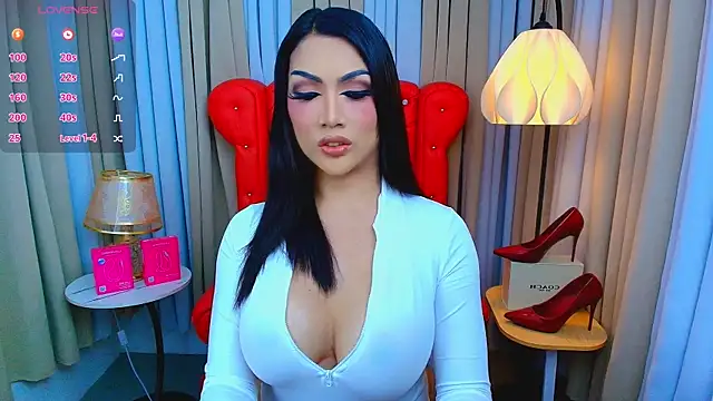 Laureen Hilton online show from July 23, 11:19 am