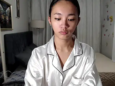 Ur innocent womenXxx online show from April 19, 1:50 am