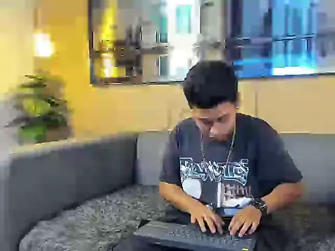 Noha  scott online show from March 8, 5:05 pm