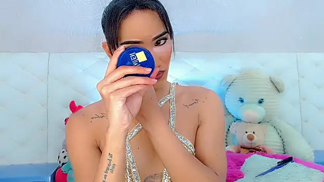 catriona queen16 online show from March 29, 1:00 pm