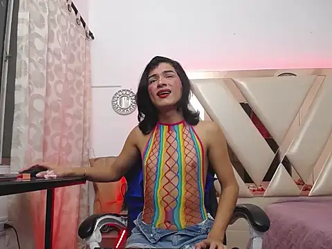 Madisson jones online show from April 4, 11:52 am