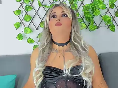 Arialane  online show from April 11, 2:50 am