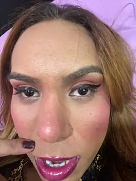 Jullyanaximeness online show from June 7, 2:47 pm
