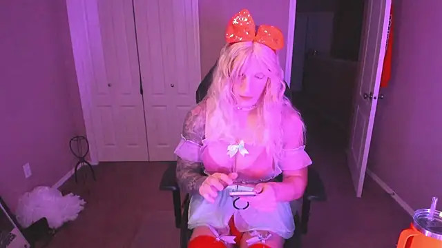 Sissydream334 online show from April 11, 5:13 am