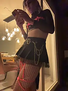 michelle310 online show from May 14, 8:39 pm