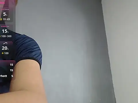 Emily Nour online show from April 19, 5:41 am