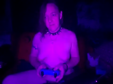 KaleighWyrd online show from May 9, 3:25 am