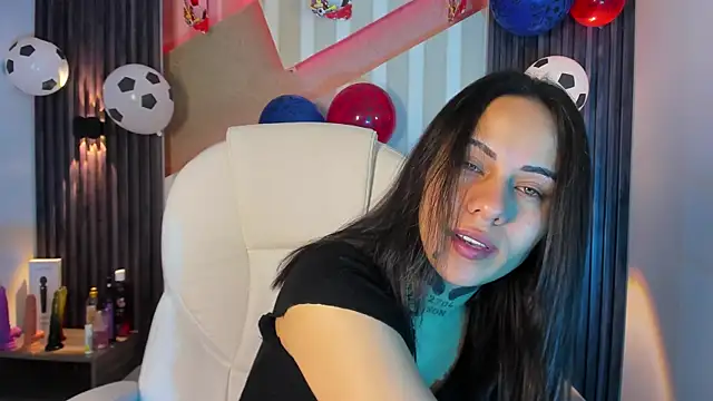 MadisonYoung000 online show from June 25, 12:42 pm