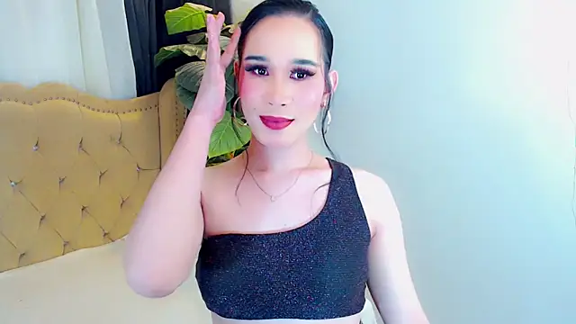 LexiLoreOnTop online show from May 31, 6:04 pm