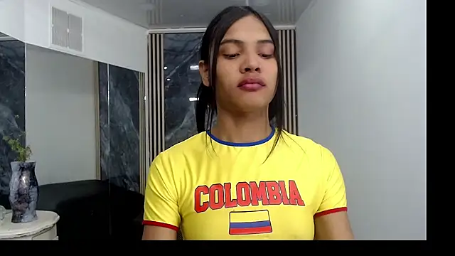 SoffiaBurgueth online show from July 16, 3:56 am