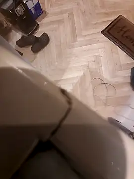 realeasy1 online show from October 3, 12:32 am