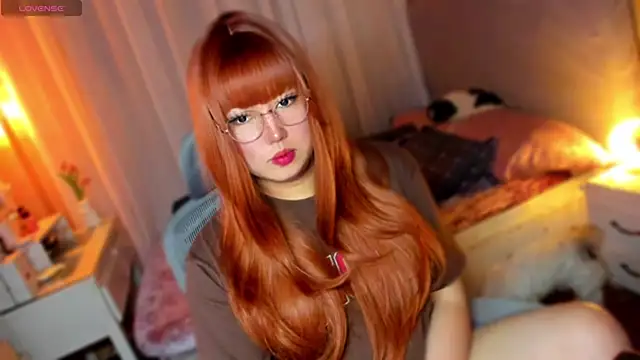 HOTnWILDalice online show from March 9, 7:45 am