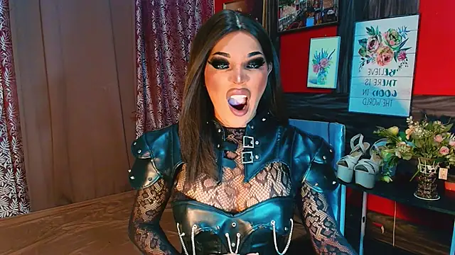 trixxielicious online show from November 12, 9:25 pm