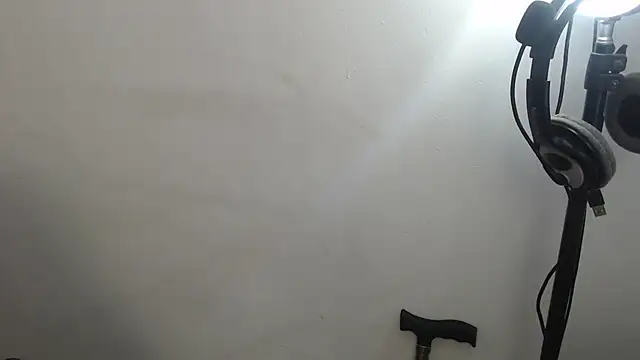 Smoke trip Alicia online show from February 9, 9:21 pm