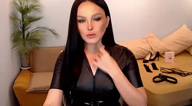 PrettyWomanxxx online show from December 3, 6:00 pm