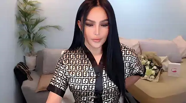 PrettyWomanxxx online show from February 15, 6:55 pm