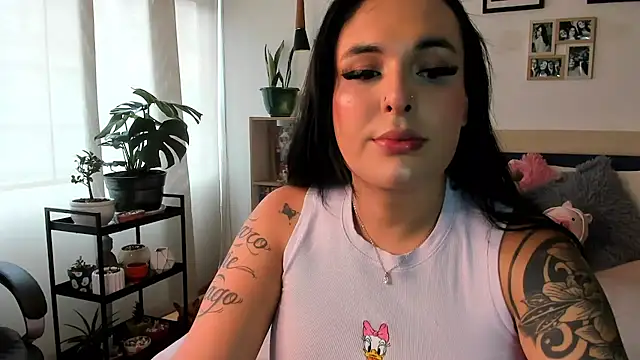 naty pink online show from March 10, 4:10 pm