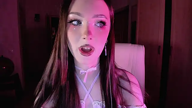 Alice  Aris online show from October 5, 6:51 pm