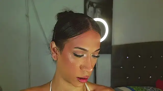 Kenisha Sweet online show from January 14, 12:41 am