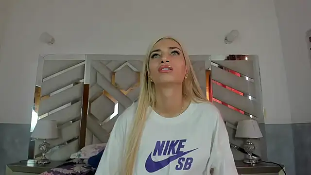 briana wonder69xxx online show from March 31, 8:22 pm