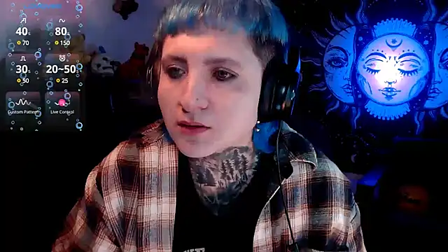 Snapshot of Marieblueeyes chatting on March 14, 3:10 am Marieblueeyes online show from March 14, 3:10 am