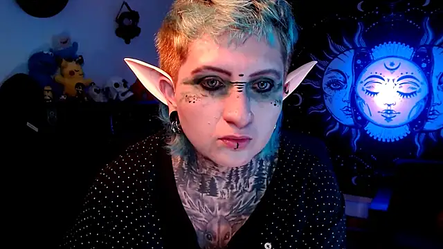 Snapshot of Marieblueeyes chatting on March 18, 1:52 am Marieblueeyes online show from March 18, 1:52 am