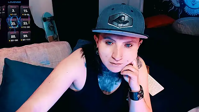 Snapshot of Marieblueeyes chatting on September 24, 2:50 am Marieblueeyes online show from September 24, 2:50 am