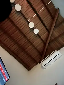 Ashly Miller online show from November 28, 8:32 pm