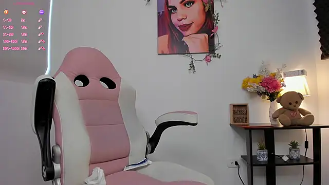 girl dollxx online show from April 6, 9:26 pm