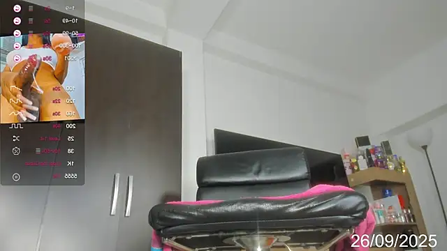 Snapshot of Rose_Dowson22 chatting on September 26, 7:27 am Rose Dowson22 online show from September 26, 7:27 am
