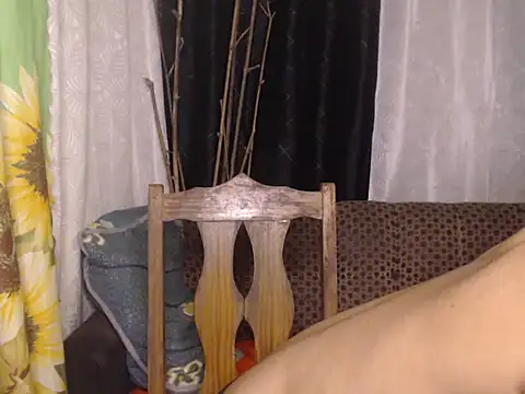 Snapshot of MirabelleNotch chatting on January 21, 2:11 pm MirabelleNotch online show from January 21, 2:11 pm